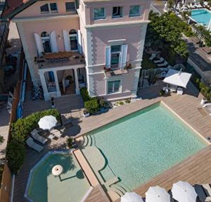 Appartement entier, Appartement 'Orchidea Villa Fiorita' avec confort, piscine et détente près de la mer in Cattolica, Province de Rimini