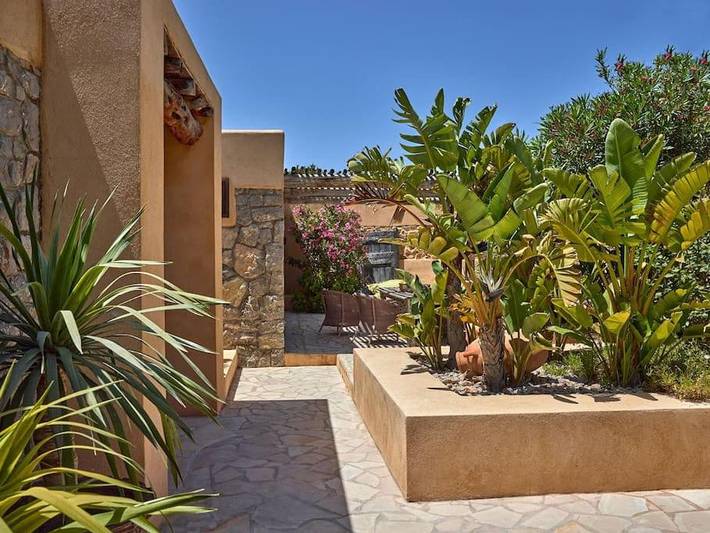 Ferienhaus für 9 Personen, mit Terrasse und Garten sowie Pool und Ausblick in Cala Carbó - 2
