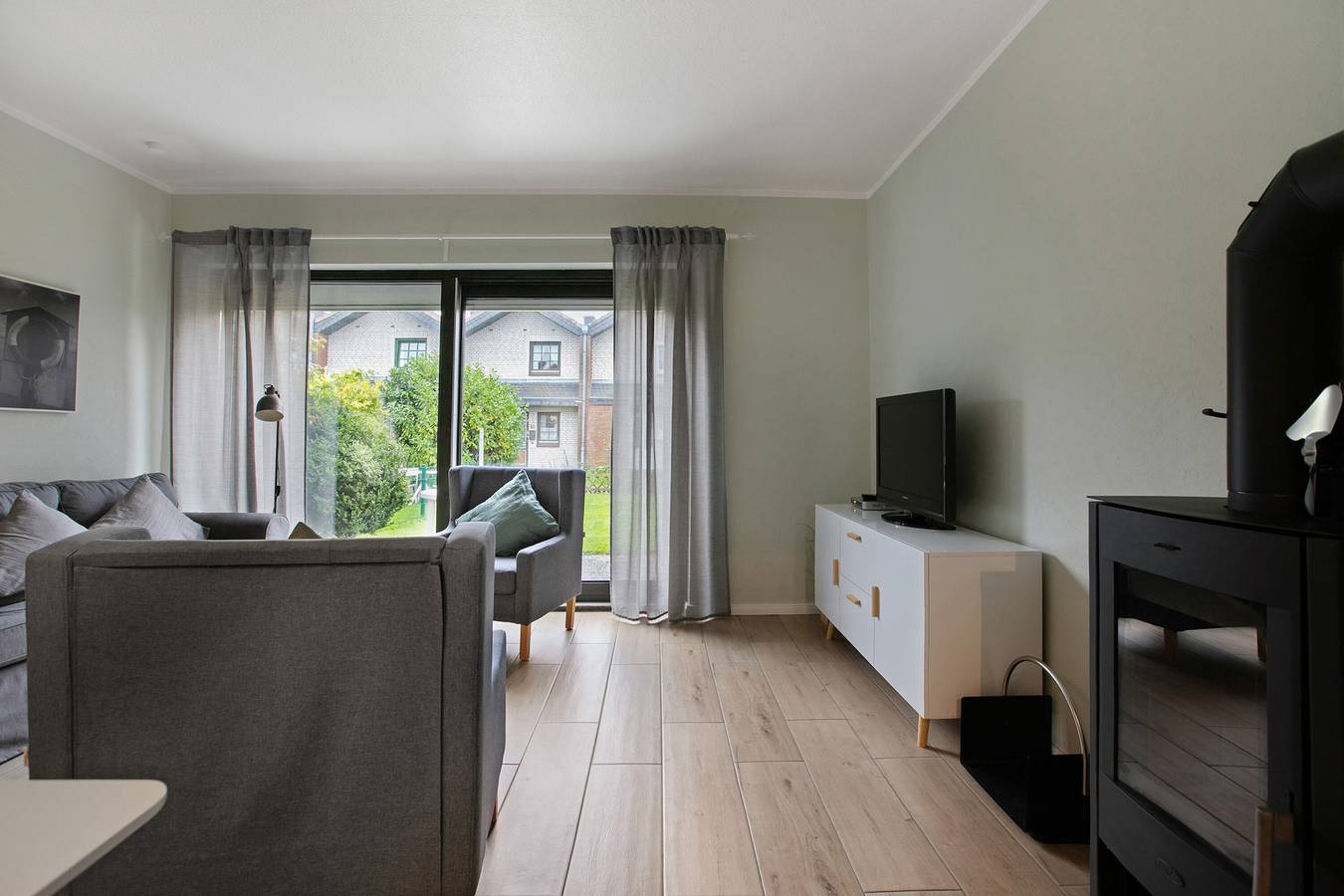 Ferienhaus „Deichkönig“ direkt im Kurzentrum, privater Terrasse und Wlan in Nordstrand (Gemeinde), Nordseeküste