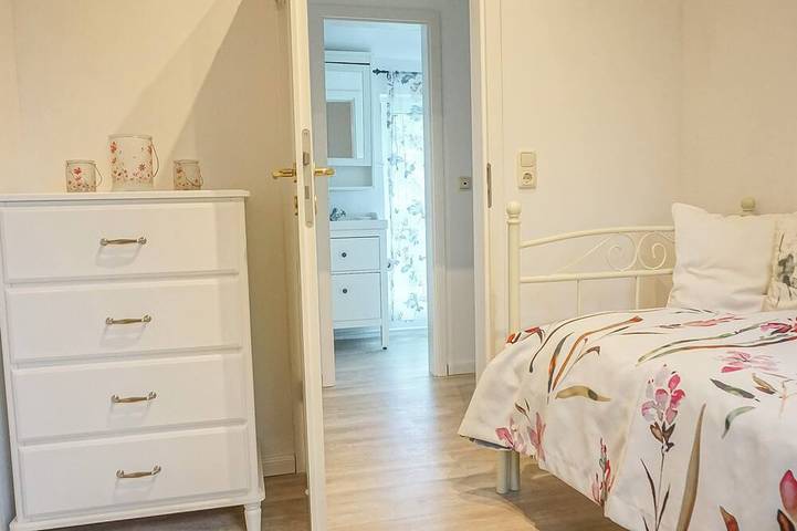 Ferienhaus für 10 Personen, mit Garten und Sauna in Osterhever - 4