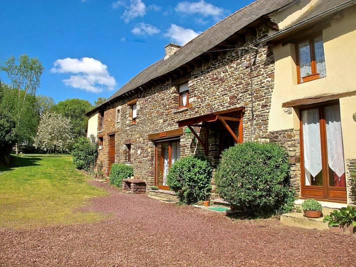 Location de vacances pour 4 personnes, avec jardin et terrasse à Mauron - 3