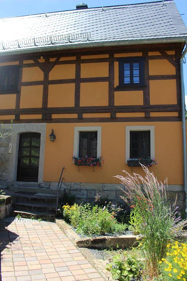 Ferienhaus für 6 Personen, mit Ausblick und Terrasse sowie Garten und Sauna, mit Haustier in Bad Schandau - 3
