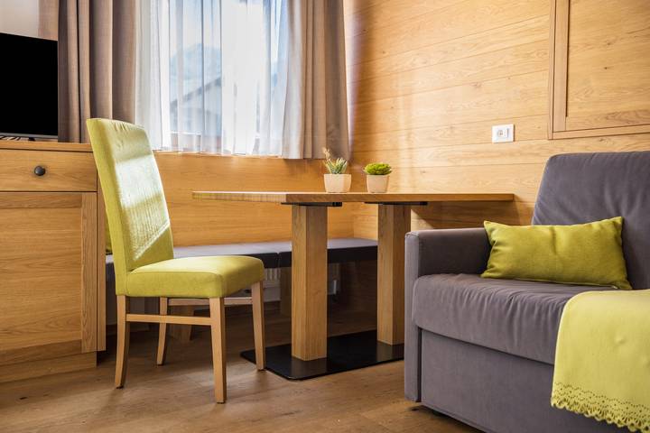 Hel studio-lejlighed, Apartment "Rosalpina 1" in the Middle of the Ski Area with Mountain View, Wi-Fi & Balcony in San Vigilio di Marebbe, Enneberg