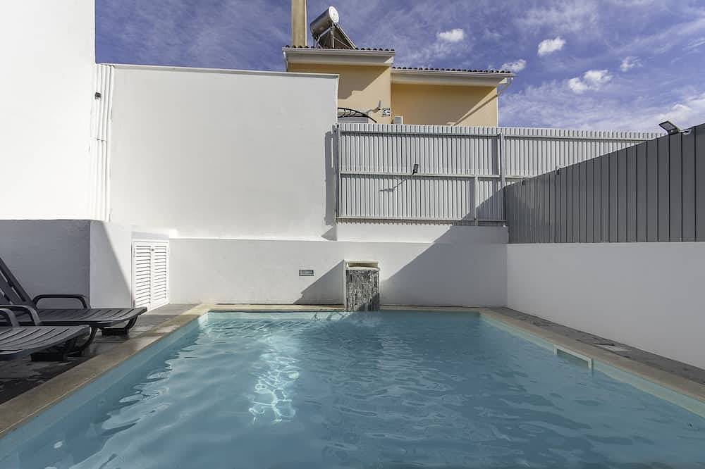 Vacaciones de verano familia relajarse in Fernão Ferro, Halbinsel von Setúbal