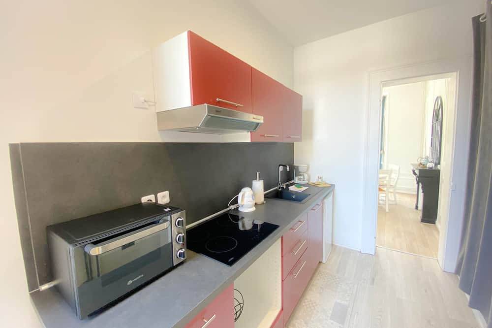 Geheel appartement, Le Saint Pierre studio centre ville Calais in Calais, Calais en omgeving