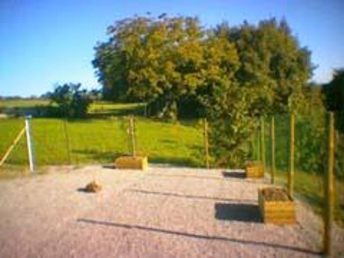 Gîte pour 8 personnes, avec terrasse et sauna ainsi que jacuzzi et jardin dans Allier - 2