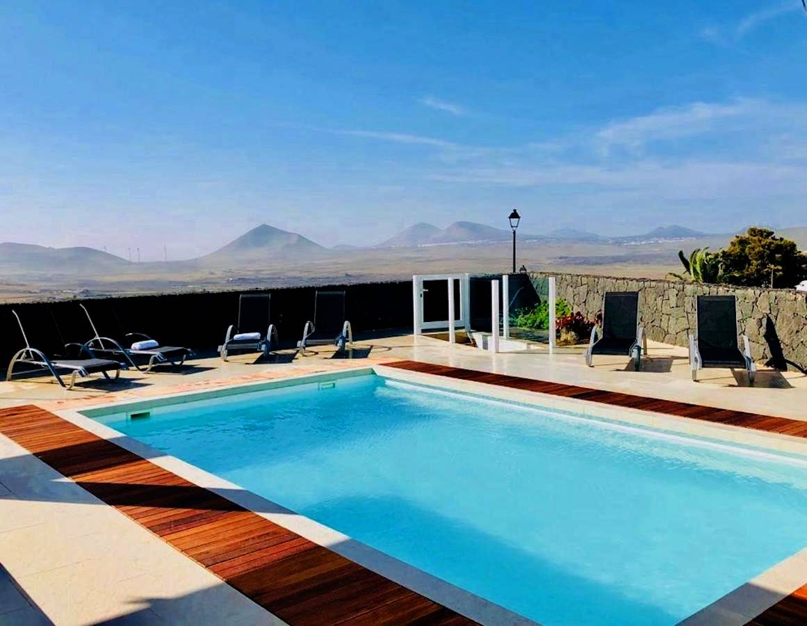 Three-Bedroom Villa in Nazaret, Teguise