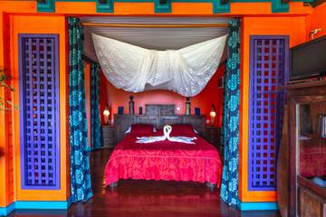 Villa for 2 Guests in Deshaies, French West Indies, Picture 2