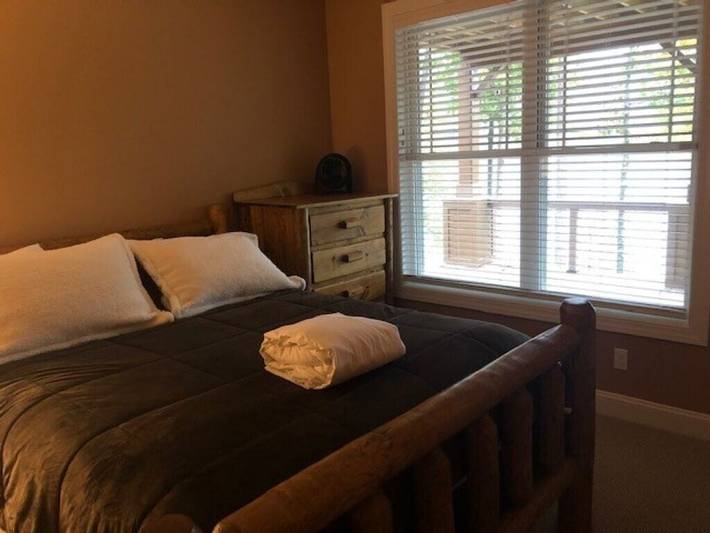 Vacation house for 12 people, with balcony in Norris Lake