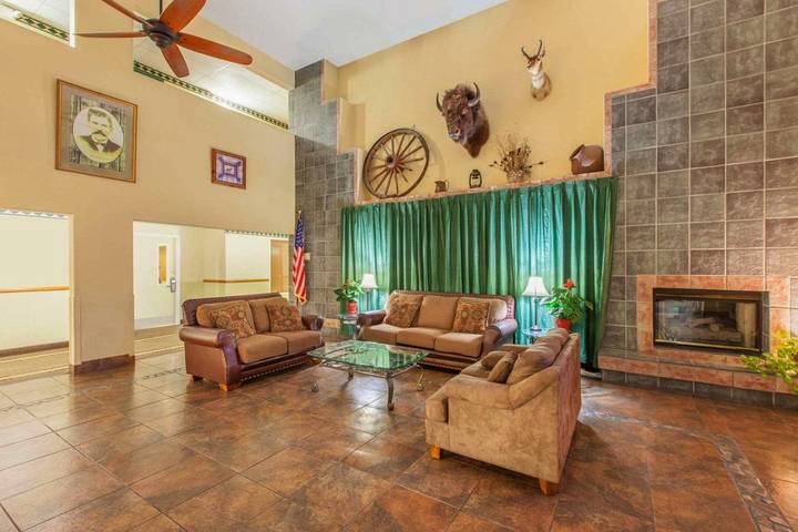 Hotel für 4 Personen, mit Pool und Whirlpool - 1