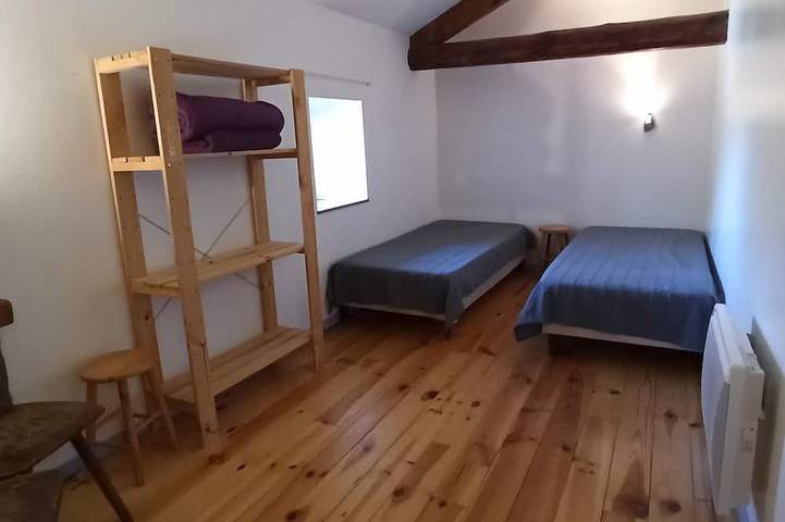 Location de vacances pour 8 personnes, avec piscine et terrasse à Montréal (Rhône-Alpes) - 4