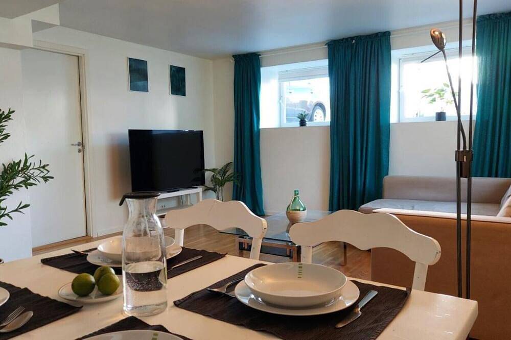 Entire apartment, Central modern 2br apartment in Storhaug, Stavanger
