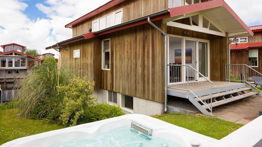 Ferienhaus für 8 Personen, mit Garten und Sauna