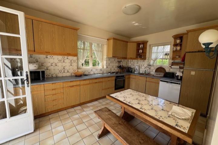 Location de vacances pour 10 personnes, avec jardin et terrasse, adapté aux familles à Tourgéville - 4