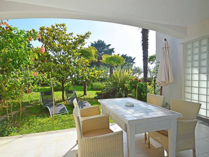 Ferienwohnung für 4 Personen, mit Terrasse und Garten in Umag - 2