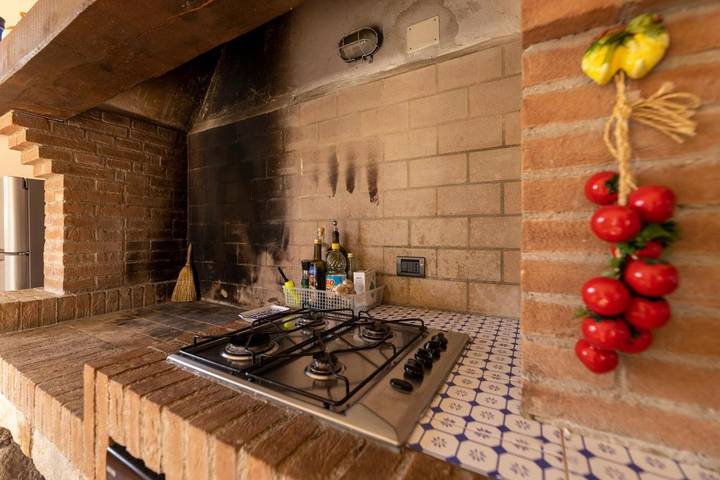 Location de vacances pour 9 personnes, avec jardin ainsi que vue et piscine à Bevagna - 2