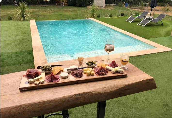 Location de vacances pour 10 personnes, avec jardin ainsi que piscine et vue, animaux acceptés à Barbentane - 3