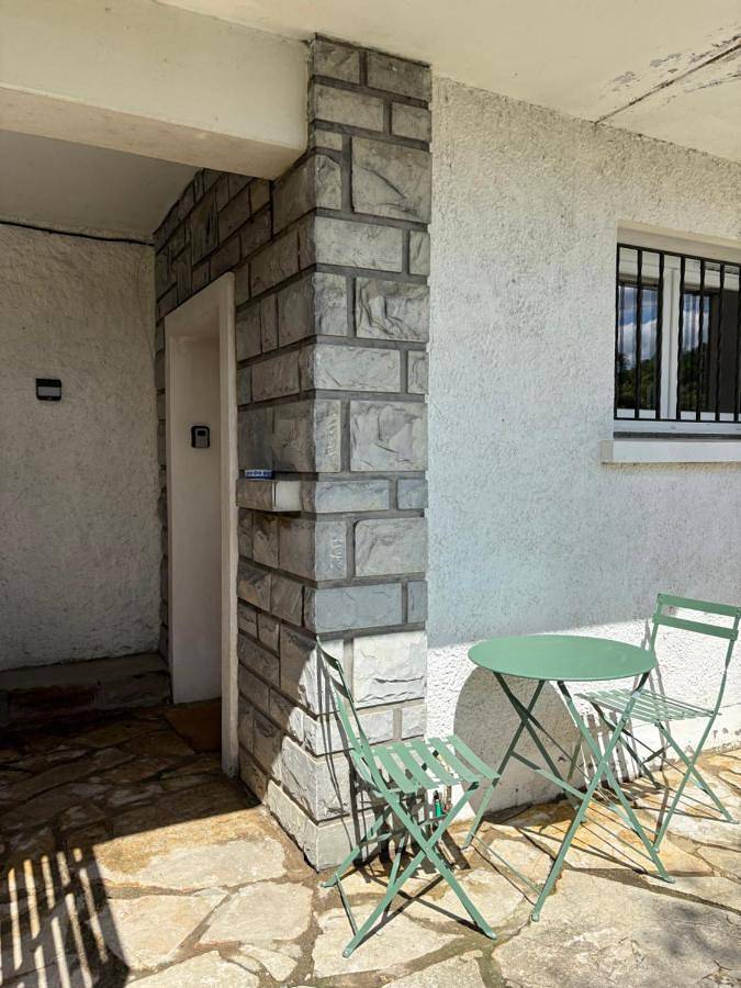 Apartamento de vacaciones para 2 personas, con vistas además de jardín y terraza - 1