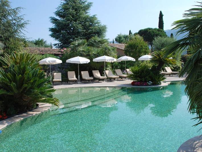 Villa pour 4 personnes, avec sauna et jacuzzi ainsi que jardin et piscine à Carros