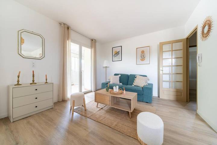 Gîte pour 4 personnes, avec terrasse et vue à Jonquerettes - 3