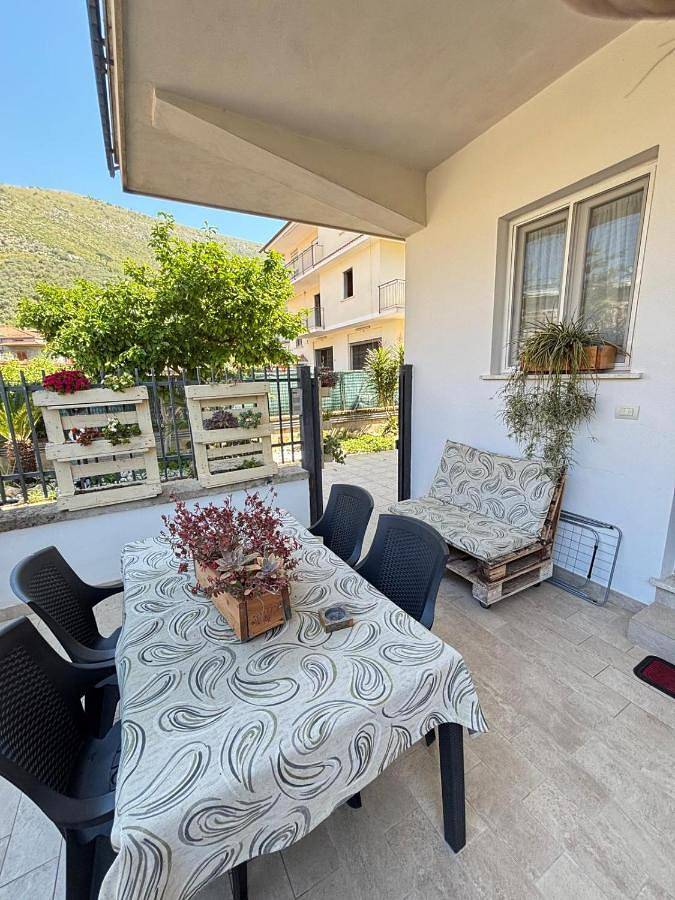 Location de vacances pour 4 personnes, avec terrasse et jardin, animaux acceptés à Fondi - 3