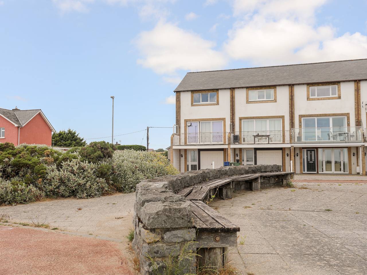 7 Min Y Traeth in Pwllheli, Gwynedd