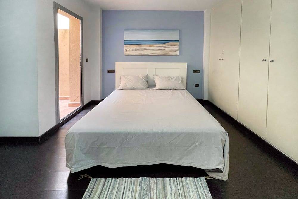 Apartamento entero, Apartamento en primera línea de Mar con piscina, aire acondicionado /calefacción in Villaricos, Cuevas del Almanzora