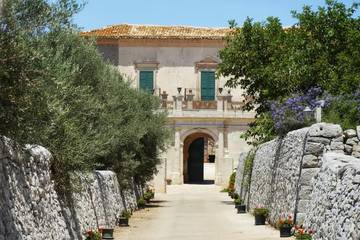 Villa for 6 Guests in Ragusa, Ragusa Province, Picture 4