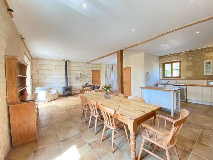 Location de vacances pour 8 personnes, avec jardin ainsi que vue et piscine à Espiet - 3