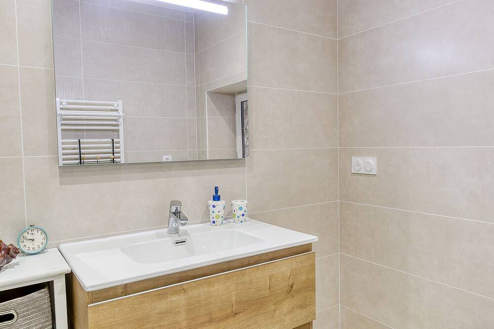 Apartamento entero, Beautiful artist's duplex in the historic center in Trévoux, Región de Bourg-en-Bresse