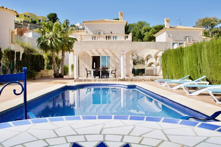 Villa pour 6 personnes, avec jardin, animaux acceptés à El Campello - 2