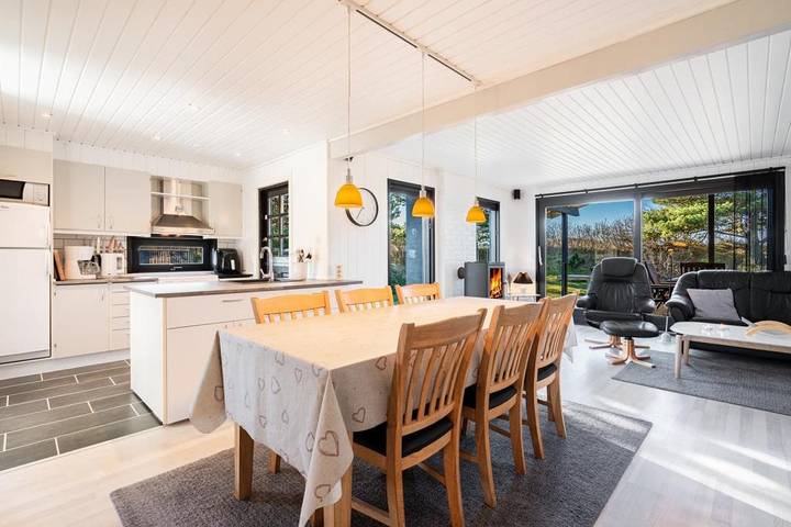Urlaub mit Hund, Sauna und Whirlpool in Henne Strand in Henne, Filsø See