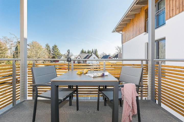 Ferienwohnung für 2 Personen, mit Balkon und Sauna in Prerow