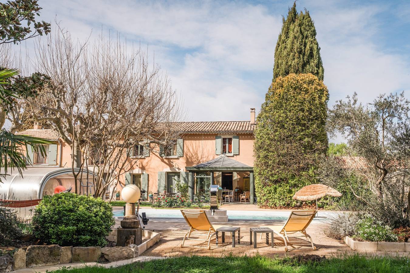 Ganze Wohnung, Familienfreundliches Ferienhaus mit beheiztem Gemeinschaftspool, Wlan & Klimaanlage in Le Thor in Le Thor, Vaucluse