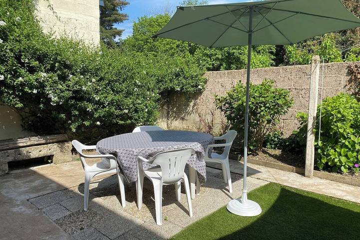 Location de vacances pour 4 personnes, avec Balcon ainsi que Jacuzzi et Jardin à Malestroit