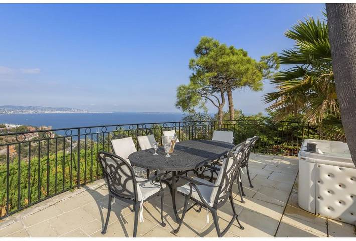 Villa pour 14 personnes, avec jardin ainsi que piscine et vue sur l’océan, adapté aux familles à Théoule-sur-Mer - 3