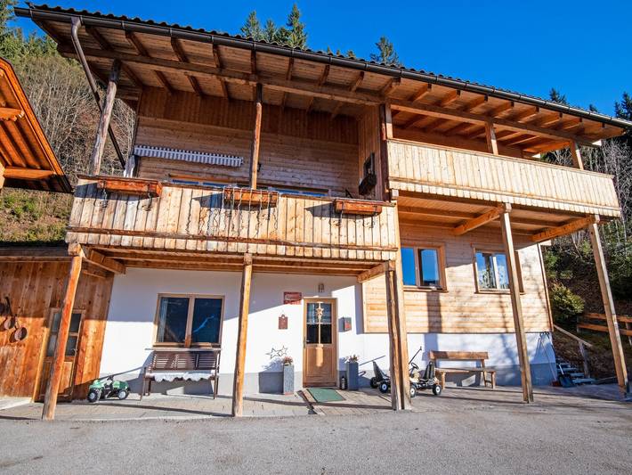 Ferienhaus für 10 Personen, mit Balkon im Zillertal