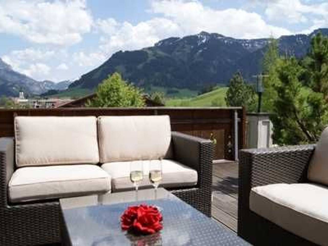 Landhaus Sammer - Komfort Doppelzimmer Türkenbund in Tannheim (Tirol), Allgäuer Alpen (Österreich)