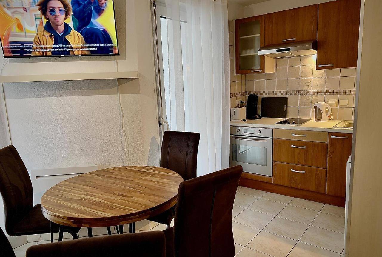 Appartement entier, Proche Gare d'Annemasse, Genève in Ville-la-Grand, Région de Saint-Julien-en-Genevois