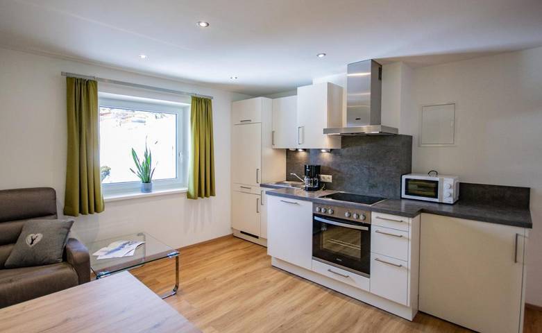 Ferienwohnung für 2 Personen, mit Garten und Ausblick in Trins