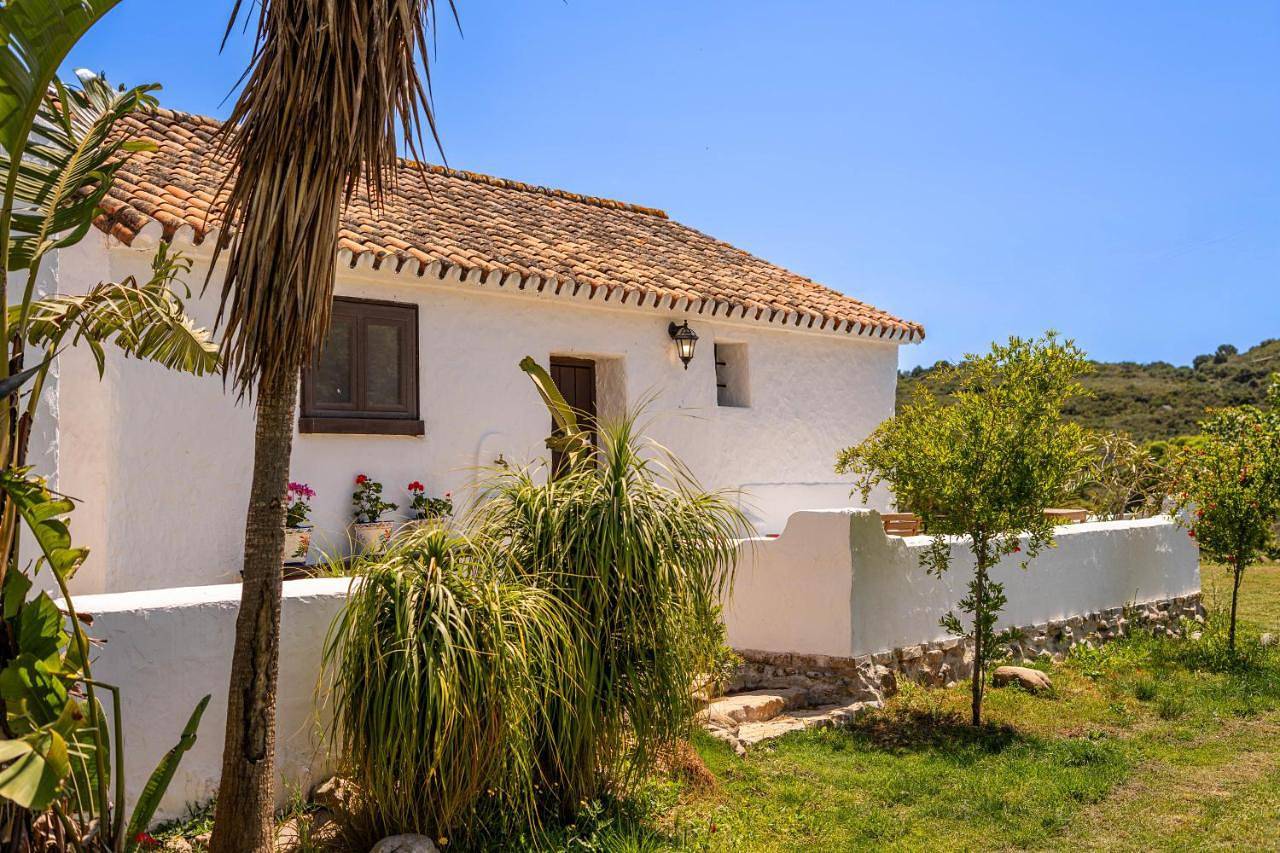 Apartment - Ground Floor in Sierra (Casares), Casares