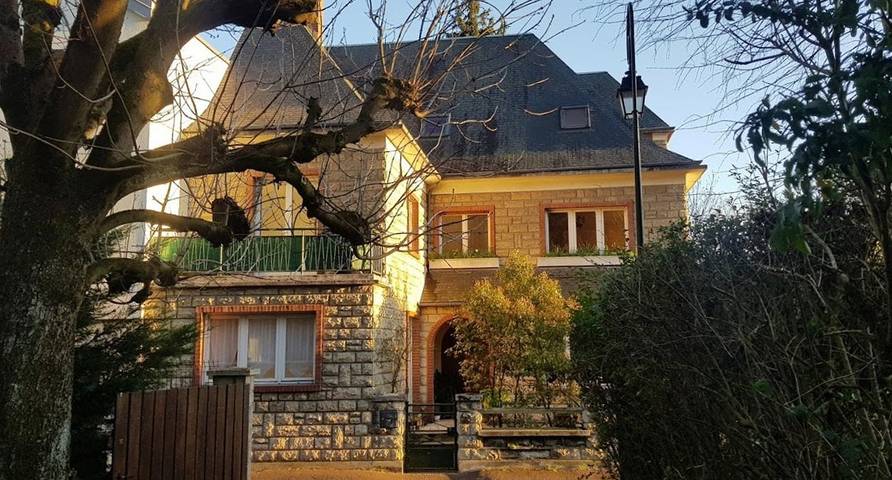 Chambre d’hôte pour 2 personnes, avec jardin à Vaucresson