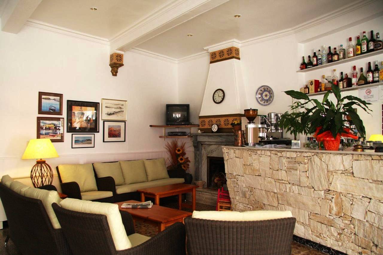 Hostal La Florida in Llanca, Oberampurien