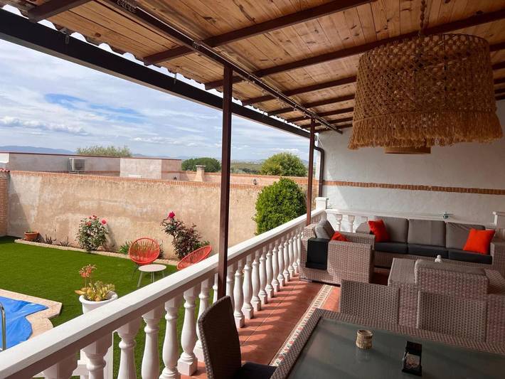 Ferienhaus für 10 Personen, mit Garten und Pool sowie Ausblick - 1