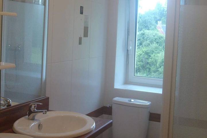 Gîte pour 6 personnes, avec jardin, animaux acceptés à Isigny-le-Buat - 3