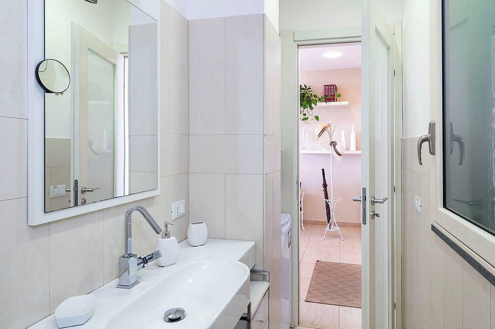 Entire apartment, Exceptionally panoramic apartment-suite in Aci Trezza, Aci Castello