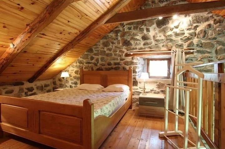 Gîte pour 6 personnes, avec jardin, animaux acceptés à Saint-Front - 4