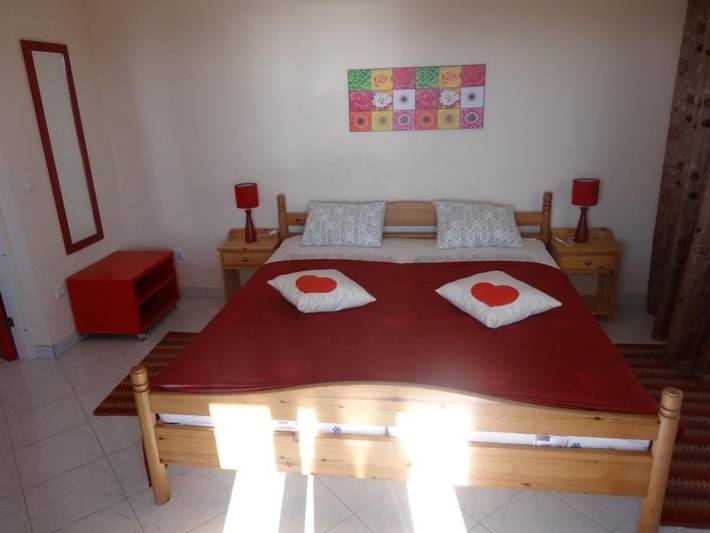 Apartamento entero, Wohnung mit herrlichem Meerblick in Rogoznica, Condado de Šibenik-Knin