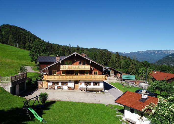 Ferienwohnung für 4 Personen, mit Balkon und Terrasse in Obersalzberg