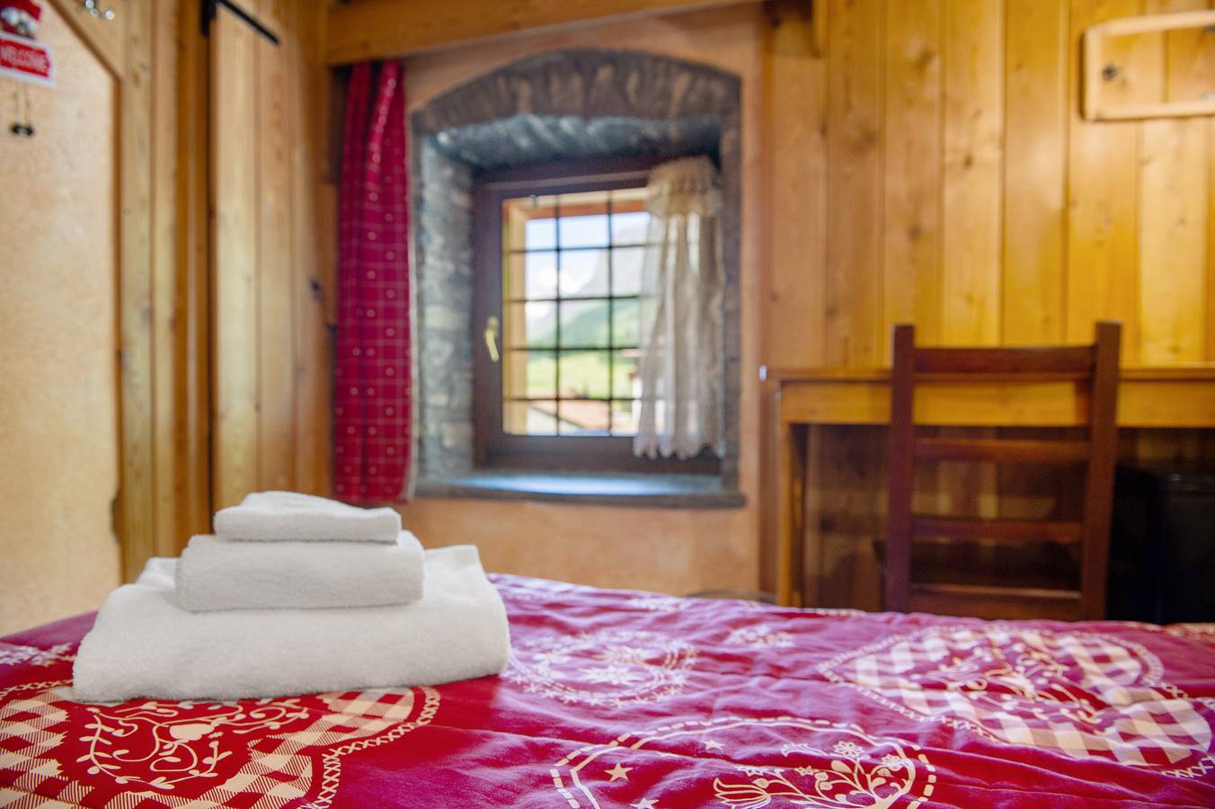 Kamer '5' met uitzicht op de bergen, gedeeld terras en Wifi in Chanavey, Rhêmes-Notre-Dame